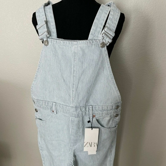 Zara Overalls Pin Striped medium weight - Picture 6 of 6